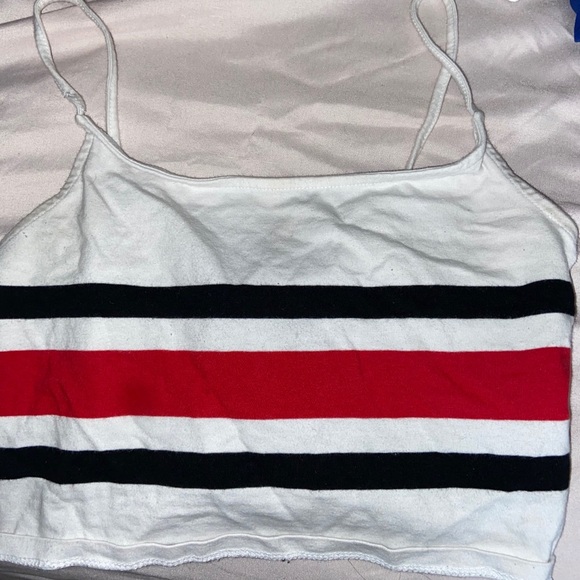 Super cute crop top! - Picture 1 of 1